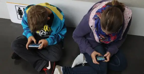 Niños adictos a la tecnología