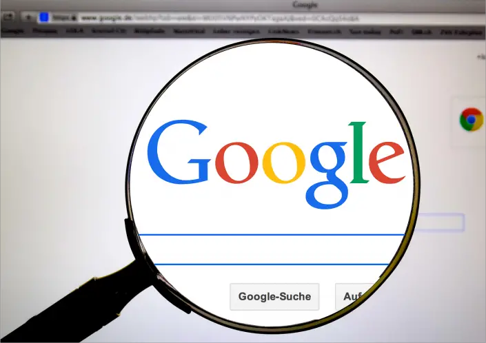 Google permite consultar el historial de búsquedas web.